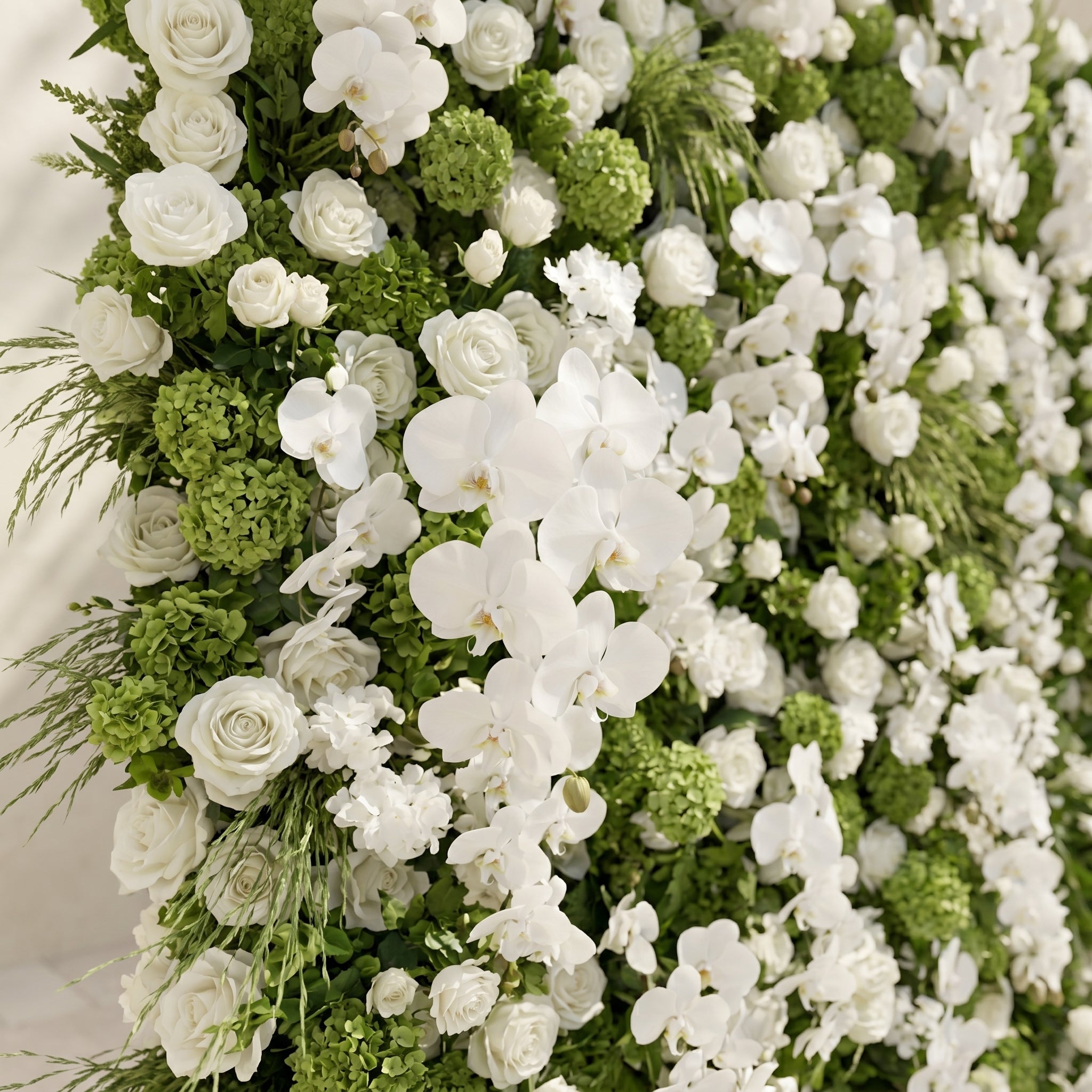 Blush Luxury 4D White & Green Silk Floral Wall Roll-Up Backdrop for Edgy Romantic Weddings