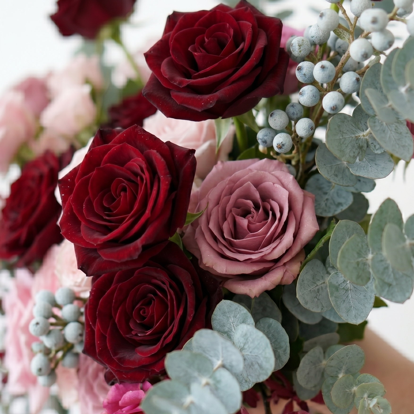 Deep Red & Pink Artificial Rose Bride Bouquet Romantic Wedding Ceremony Party Props