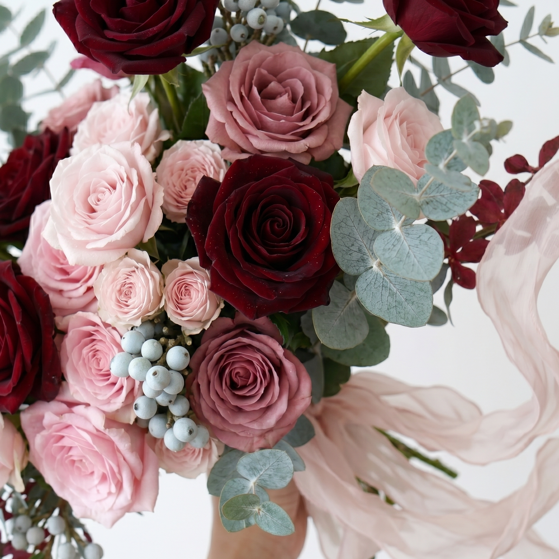 Deep Red & Pink Artificial Rose Bride Bouquet Romantic Wedding Ceremony Party Props