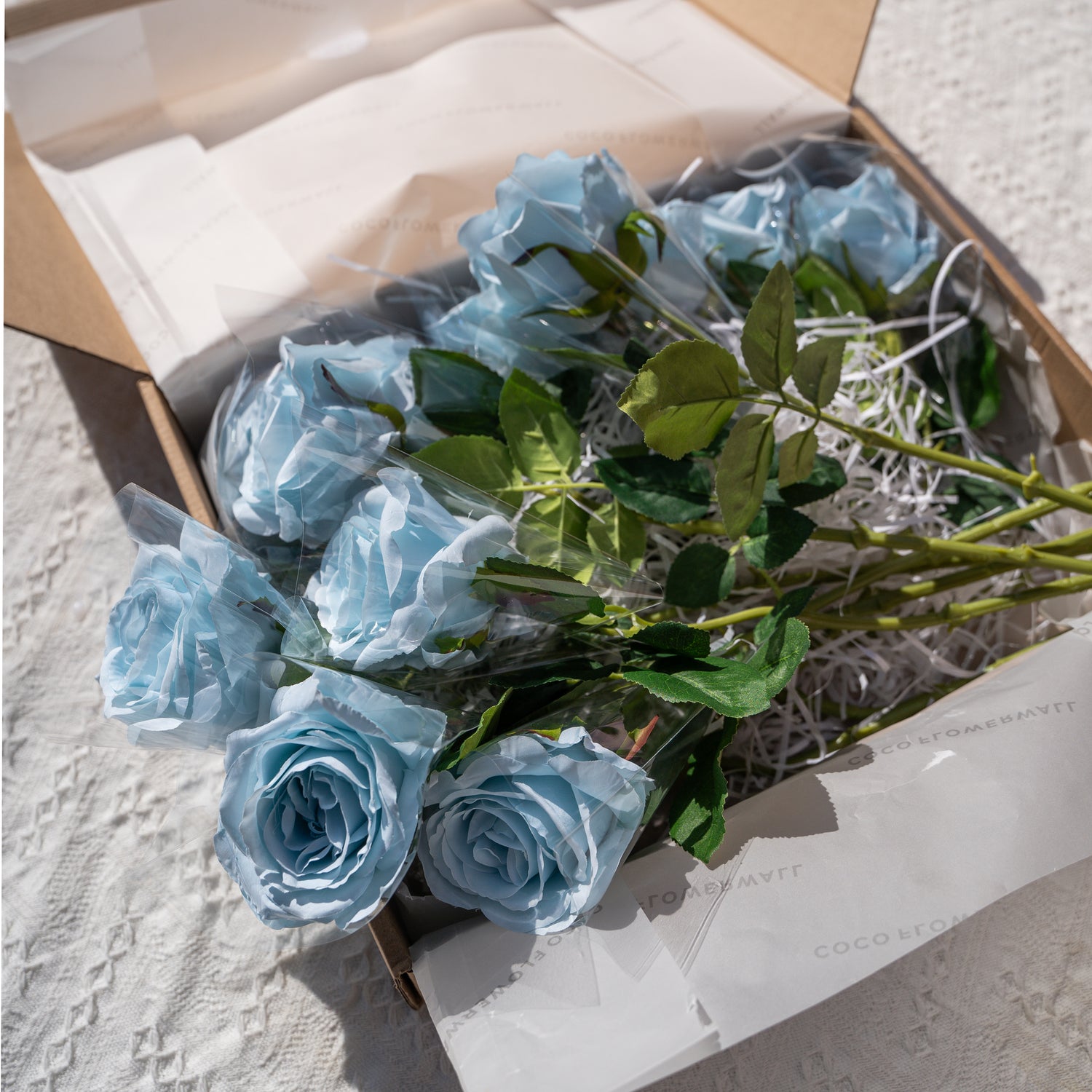 12 Stems Curled Rose (Light blue) Gift Box  (Ready to ship)