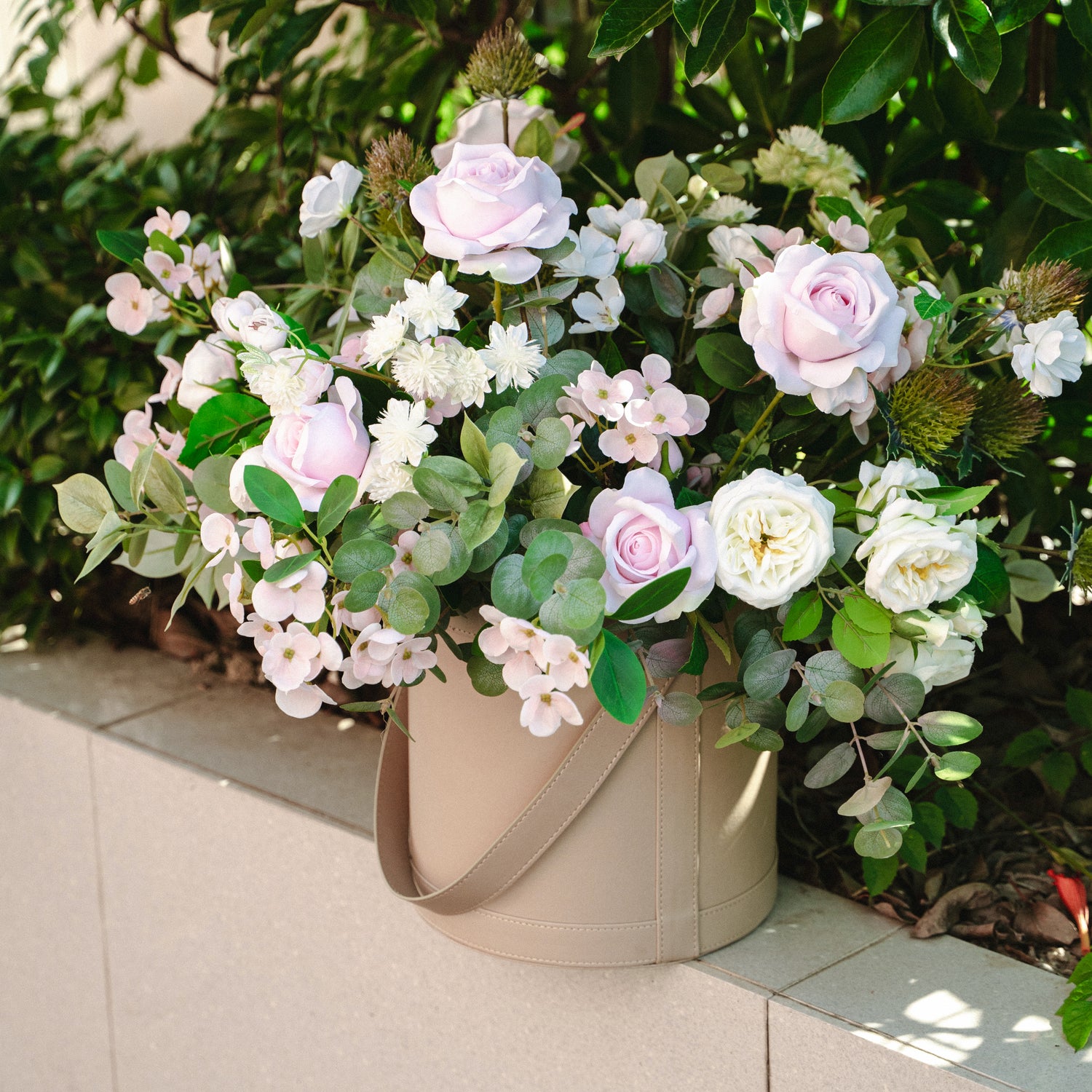 Carmelina - Lifelike Mixed Roses for Indoor/Outdoor