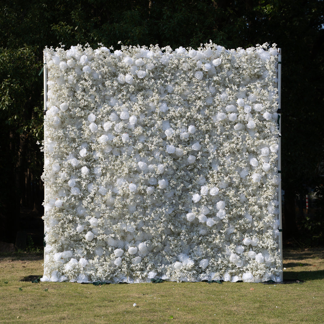 Shimmer 3D Floral Wall – White Roses &amp; Baby’s Breath, Perfect for Proposals &amp; Weddings