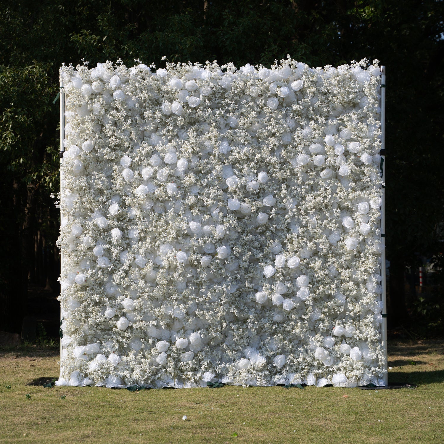Shimmer 3D Floral Wall – White Roses &amp; Baby’s Breath, Perfect for Proposals &amp; Weddings