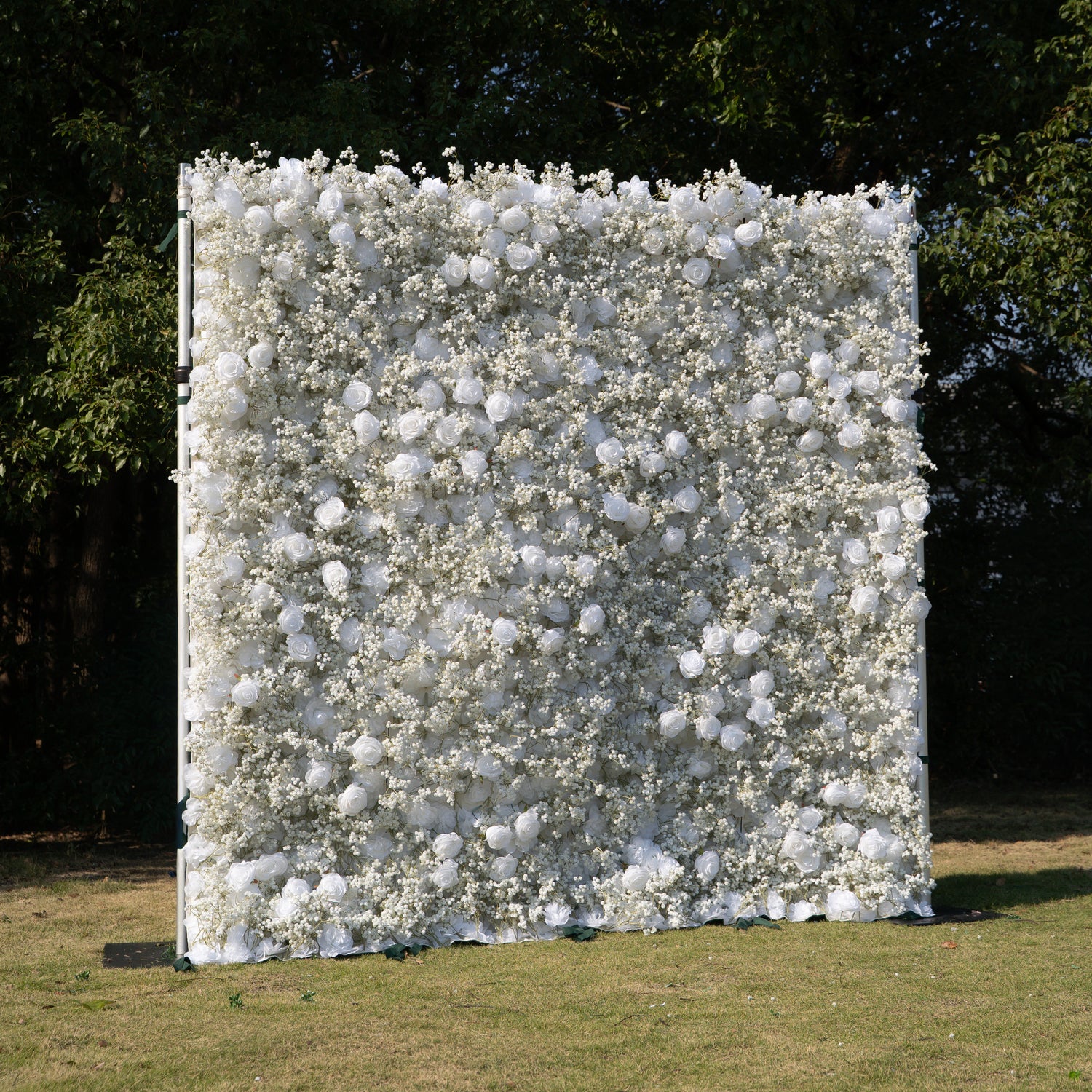Shimmer 3D Floral Wall – White Roses &amp; Baby’s Breath, Perfect for Proposals &amp; Weddings