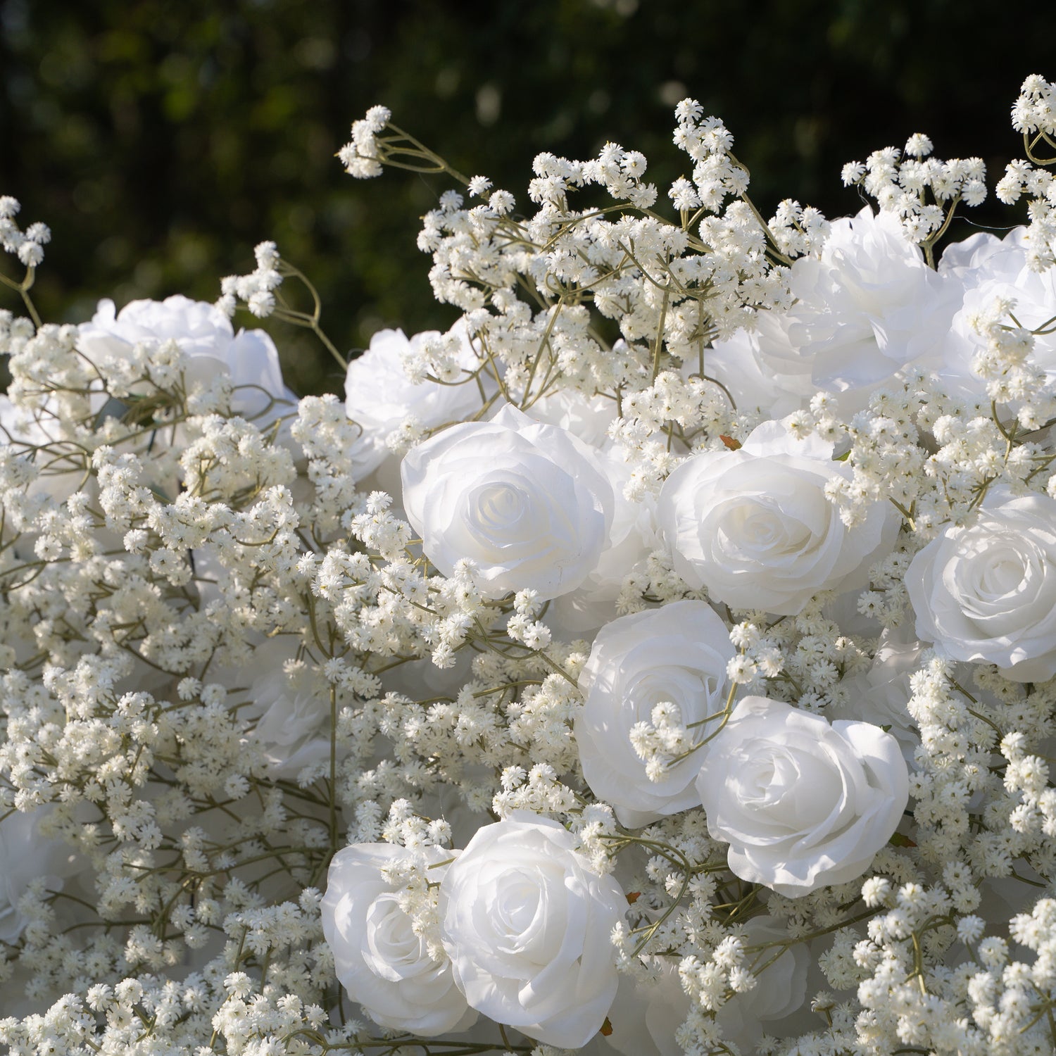 Shimmer 3D Floral Wall – White Roses &amp; Baby’s Breath, Perfect for Proposals &amp; Weddings