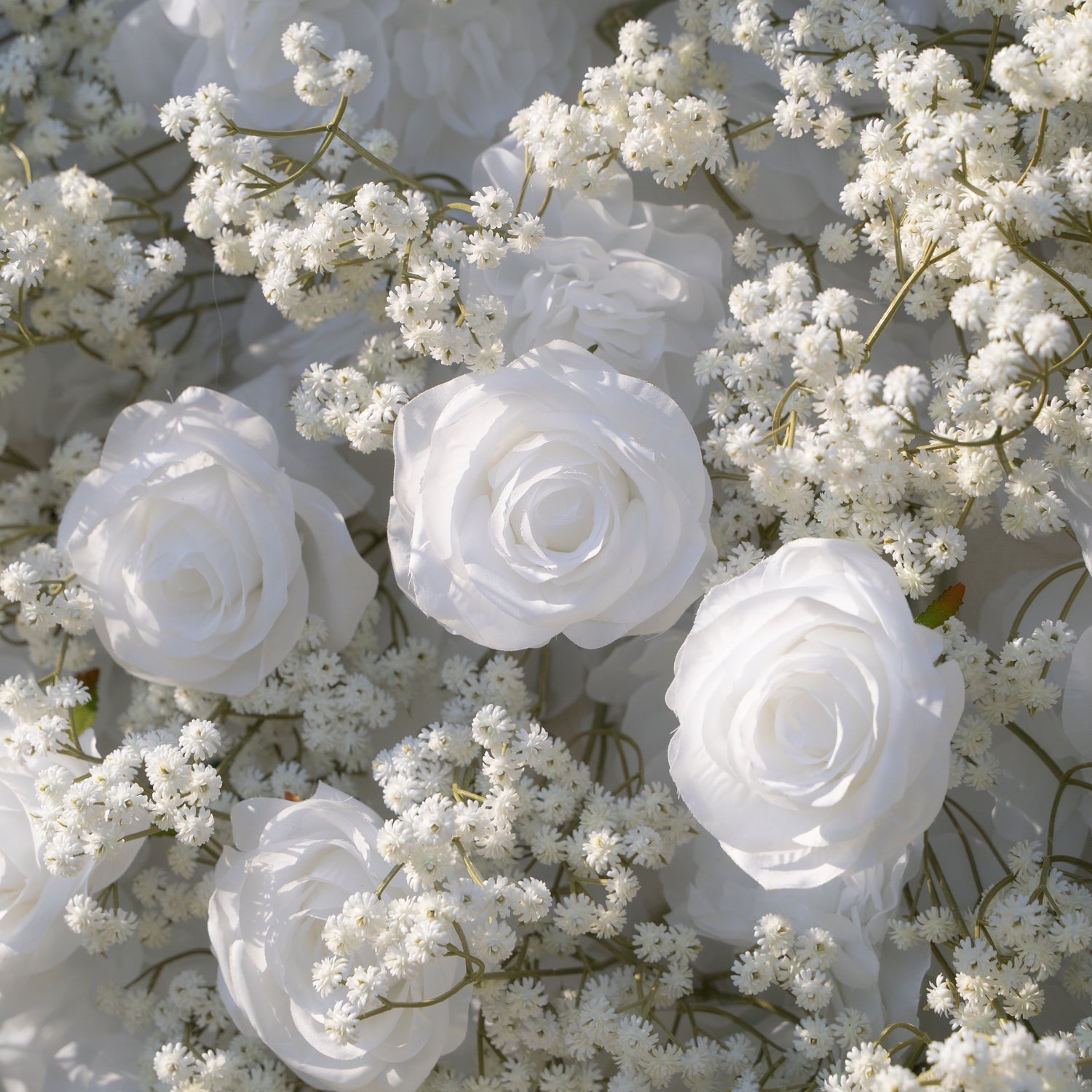 Shimmer 3D Floral Wall – White Roses &amp; Baby’s Breath, Perfect for Proposals &amp; Weddings