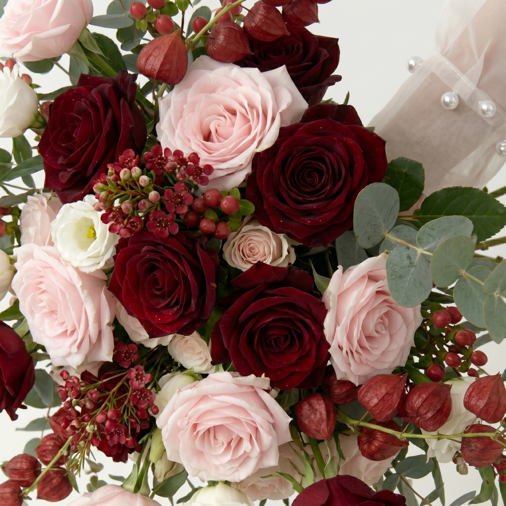 Red Pink White Artificial Rose Bride Bouquet Romantic Wedding Ceremony Party Props