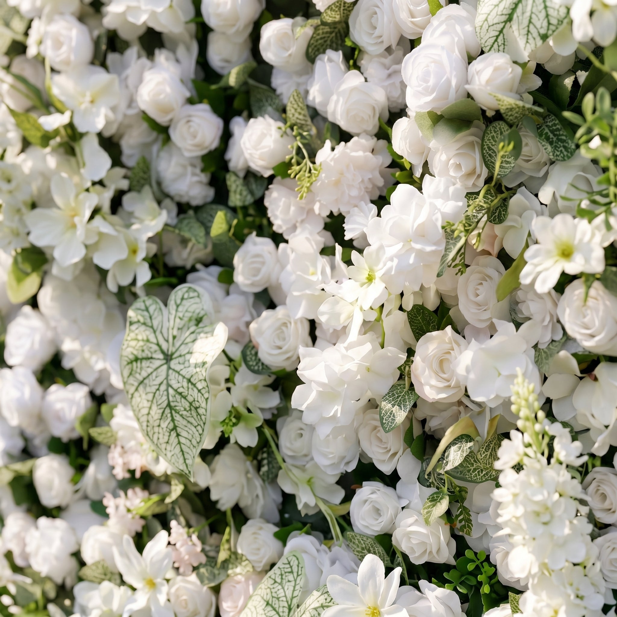 Reina 3D White Rose &amp; Greenery Flower Wall Fabric Artificial Zip Up Curtain Flower Wall For Wedding and Events Decoration