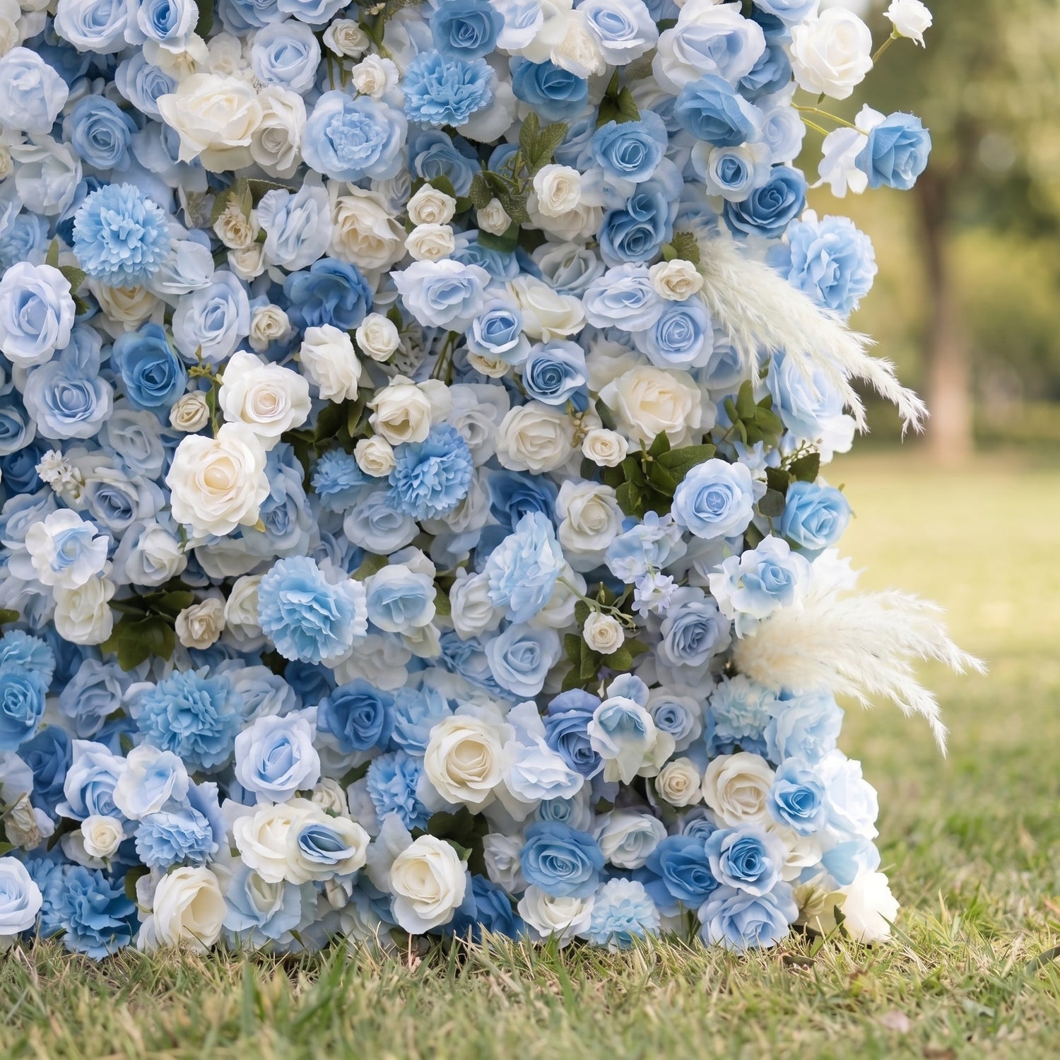 Zara 3D Blue &amp; White Rose Flower Wall Fabric Artificial Zip Up Curtain Flower Wall For Wedding and Events Decoration