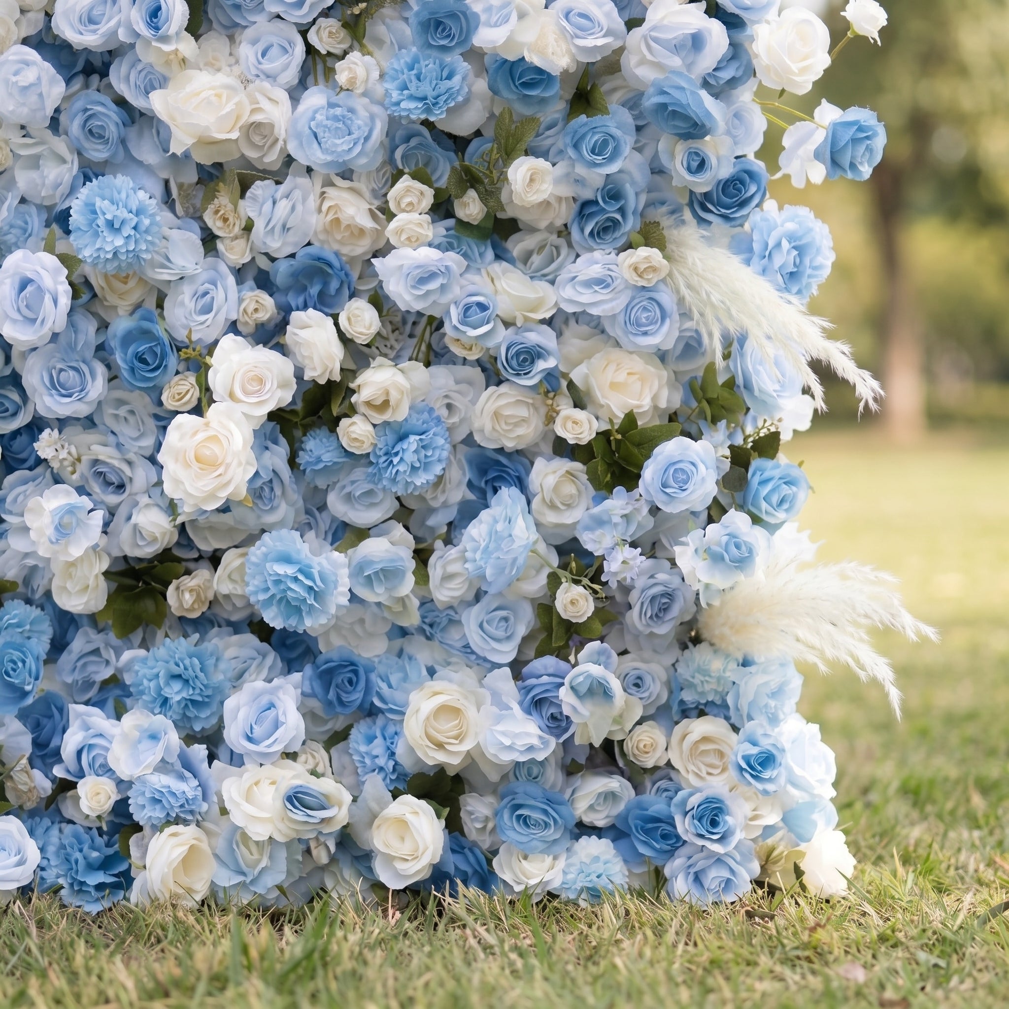 Zara 3D Blue &amp; White Rose Flower Wall Fabric Artificial Zip Up Curtain Flower Wall For Wedding and Events Decoration